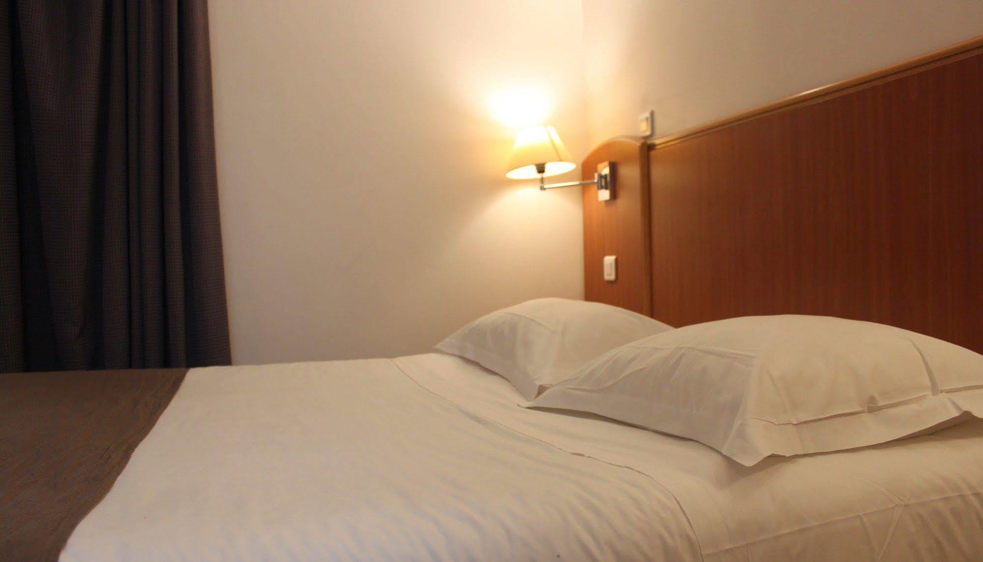 פריז Hotel Metropolitain מראה חיצוני תמונה