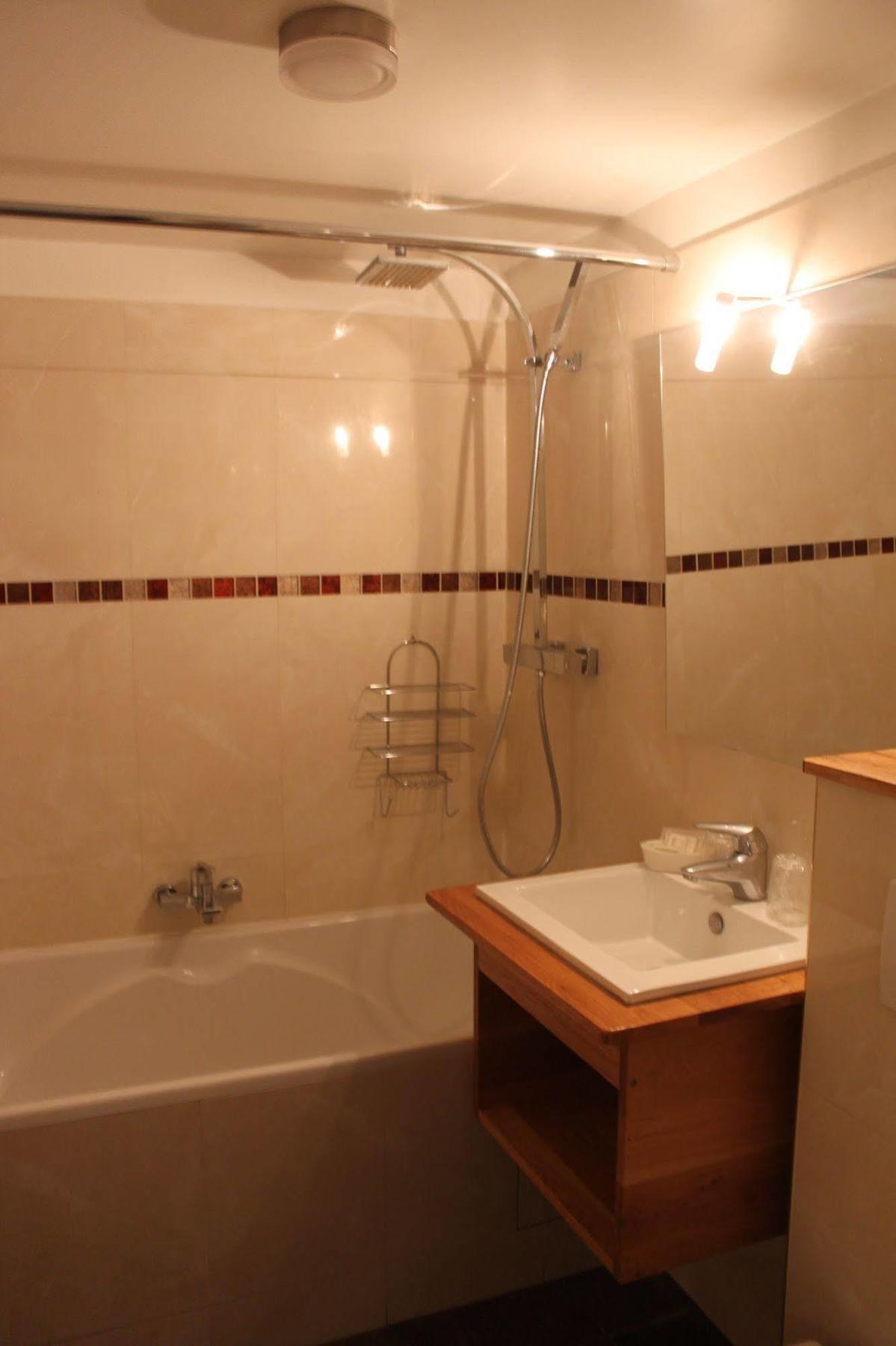 פריז Hotel Metropolitain מראה חיצוני תמונה